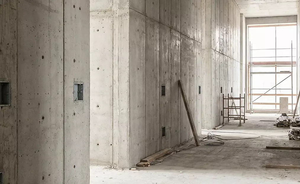 Monolithic Walls