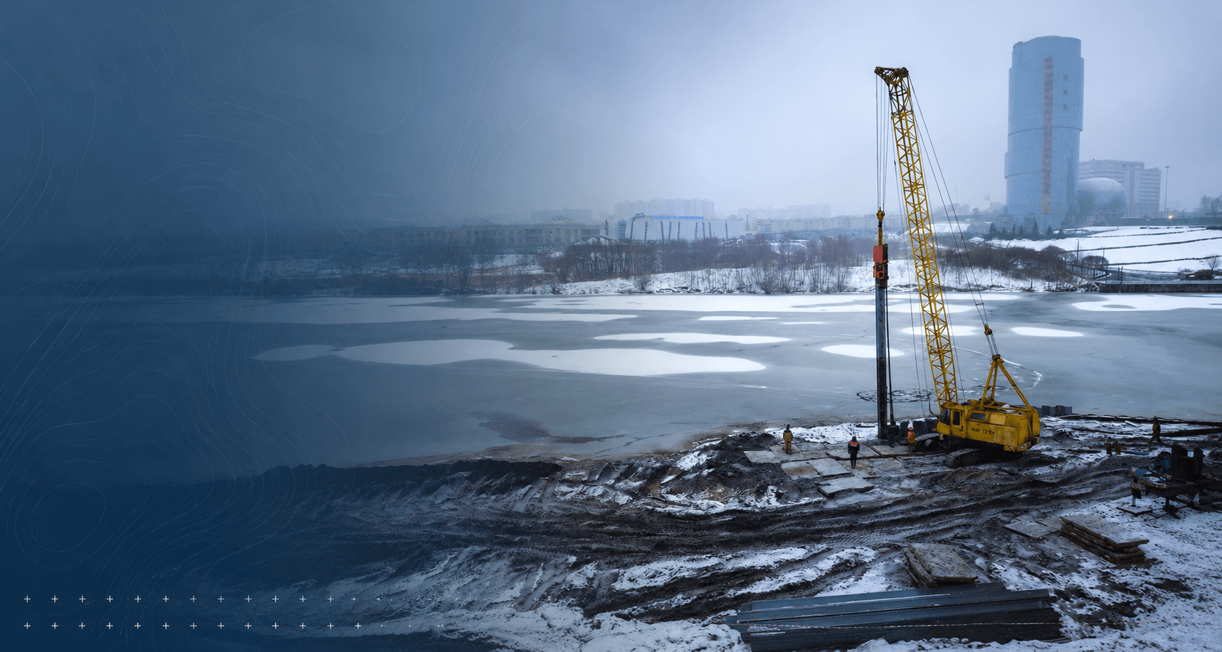 Bank protection with Larssen sheet piles along the shoreline